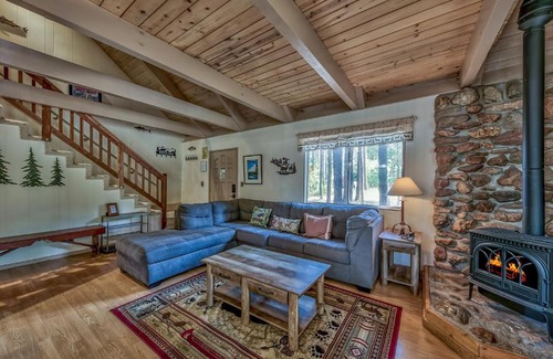 Tahoe Paradise Ski Chalet | 1625A Atroari Chalet