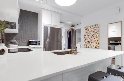 Plateau Mont Royal Apartment | 163 m² Serviced apartment ∙ 2 bedrooms ∙ 11 guests