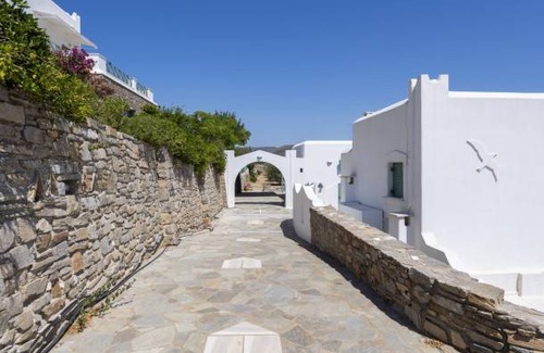 Krotiri Villa | 166 m² Villa ∙ 4 bedrooms ∙ 4 guests