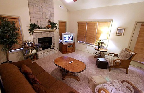 Branson West House | 167 m² House ∙ 3 bedrooms ∙ 8 guests