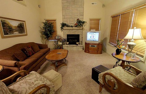 Branson West House | 167 m² House ∙ 3 bedrooms ∙ 8 guests