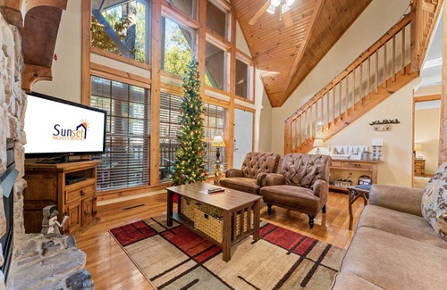 Branson West Cabin | 168 m² Lodge ∙ 4 bedrooms ∙ 12 guests