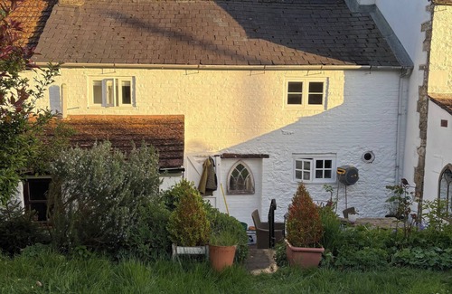 Gawcott Cottage | 16th century lace makers cottage in the heart of rural England