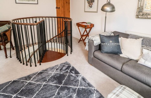 Richmond Cottage | 17 MILLGATE, pet friendly, luxury holiday cottage in Richmond