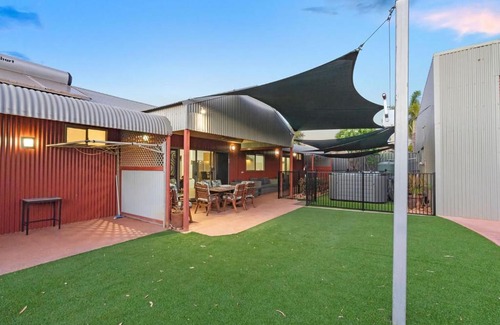Exmouth House | 17 Skipjack Circle