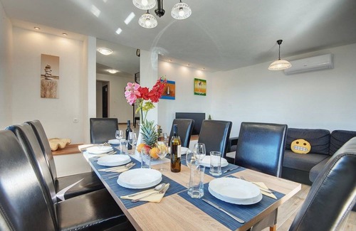 Viskovici House | 170 m² House ∙ 4 bedrooms ∙ 8 guests