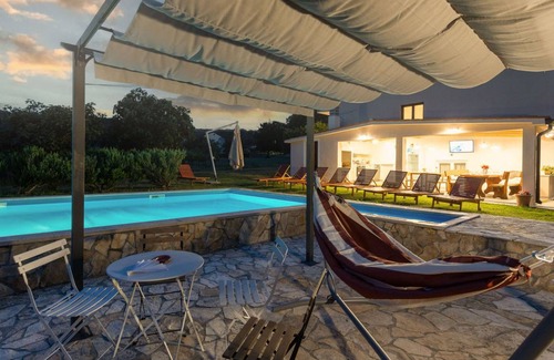 Pican Other | 170 m² Accommodation ∙ 5 bedrooms ∙ 10 guests