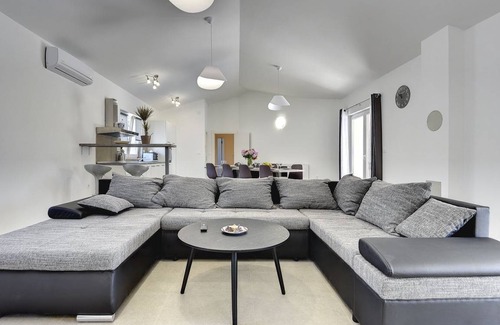 Divsici House | 170 m² House ∙ 3 bedrooms ∙ 8 guests