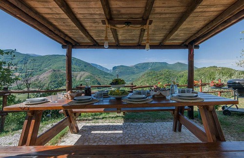 Acqualagna Villa | 170 m² Villa ∙ 3 bedrooms ∙ 10 guests