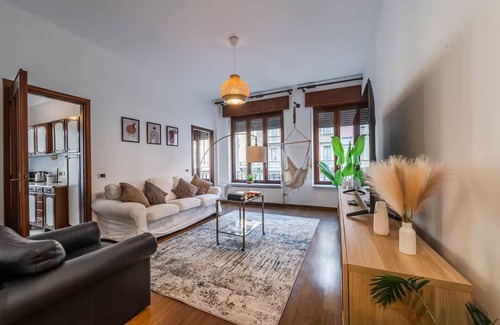 Ticinese Apartment | 170sqm Chic stay in the Perfect location to Explore Milan