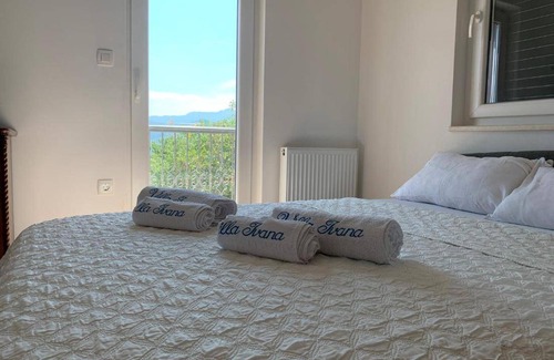 Imotski House | 175 m² House ∙ 3 bedrooms ∙ 6 guests