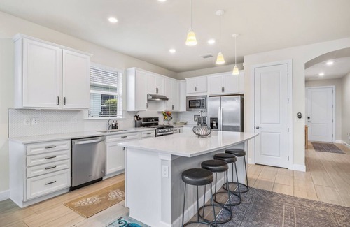 Biggar House | 17728 Parkside Single Family Home