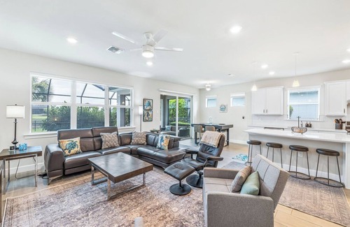 Biggar House | 17728 Parkside Single Family Home