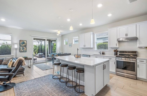 Biggar House | 17728 Parkside Single Family Home