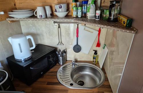 Wexford Ski Chalet | 17b DB Airbnb