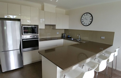 Mollymook Beach Apartment | 18 Fathoms - beautiful property right on the beach