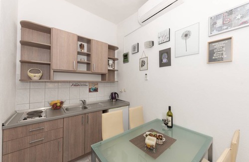 Tucepi Apartment | 18 m² Studio flat ∙ 1 bedroom ∙ 2 guests