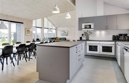 Aalbaek House | 18 person holiday home in Ålbæk