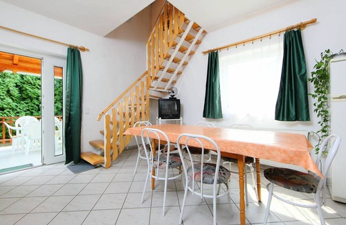 Balatonszarszo Other | 180 m² Accommodation ∙ 6 bedrooms ∙ 12 guests