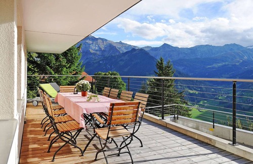 Lenk House | 180 m² House ∙ 5 bedrooms ∙ 10 guests