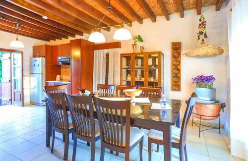 Droushia House | 180 m² House ∙ 3 bedrooms ∙ 7 guests