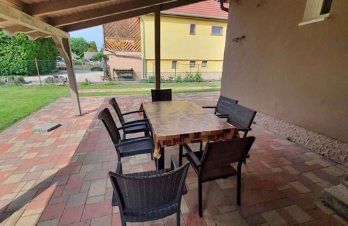 Balatonlelle House | 180 m² House ∙ 5 bedrooms ∙ 14 guests