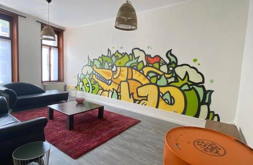 Charleroi Other | 180 m² Shared room ∙ 1 bedroom ∙ 1 guest