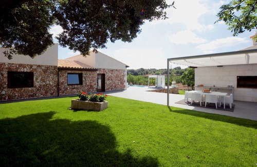 Llubi Villa | 180 m² Villa ∙ 3 bedrooms ∙ 6 guests