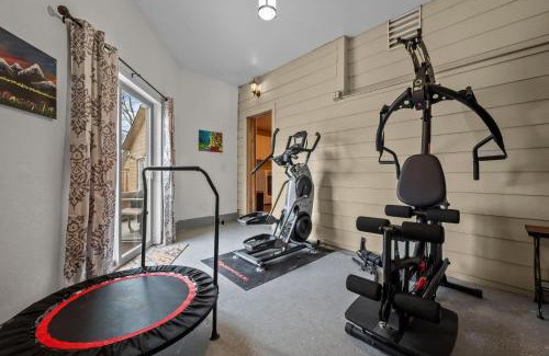 Creighton House | 180 S Hoyt