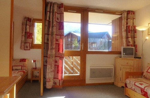 Vallandry Apartment | 180m from ski slopes, view mountain, balcony, tv, ski locker, 27m², Peisey-Vallandry