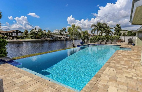 Siesta Isle House | 18388 Cutlass Drive