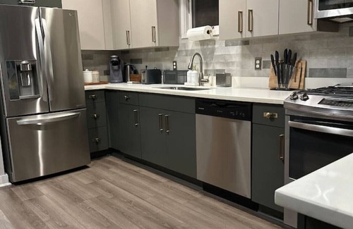 Lower Ninth Ward Apartment | 1845 Deslonde St. (2/2)