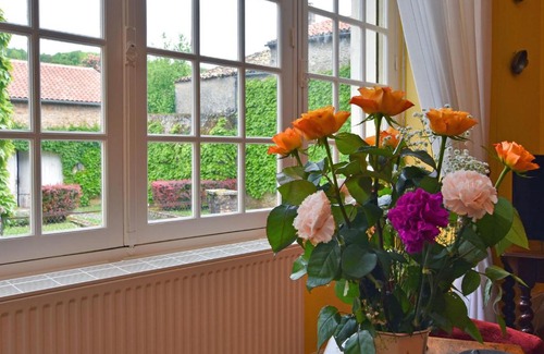 Villefranche-du-Perigord House | 18th century character home with garden in the heart of a historic village