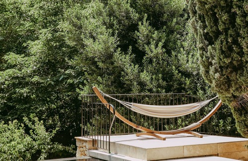 Oppede House | 18th century village house in Oppède le Vieux with swimming pool