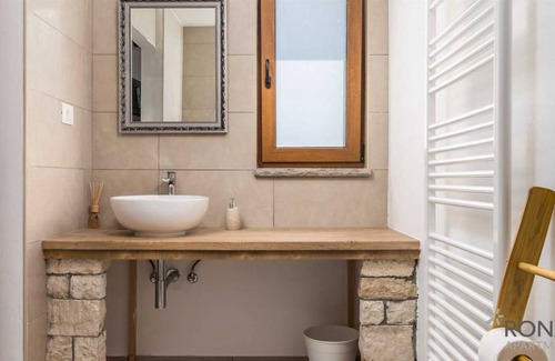 Vrh Apartment | 19 m² Apartment ∙ 1 bedroom ∙ 2 guests
