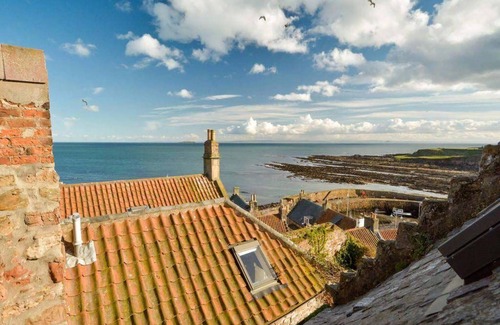 Crail Cottage | 19 Shoregate - a cottage that sleeps 11 guests in 6 bedrooms