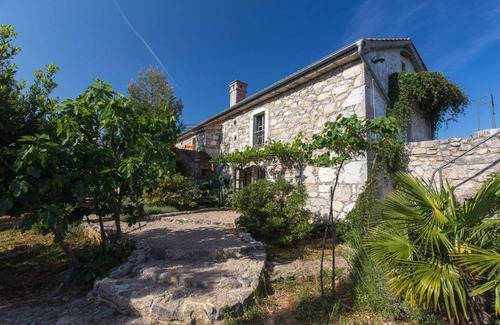 Nenadici Villa | 190 m² Villa ∙ 3 bedrooms ∙ 6 guests
