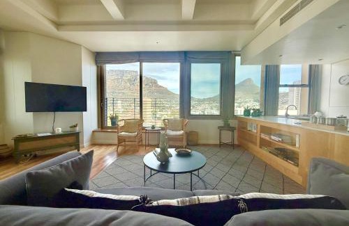 Cape Town City Centre Apartment | #1903 Cartwright - Two Bedroom Mountain Views