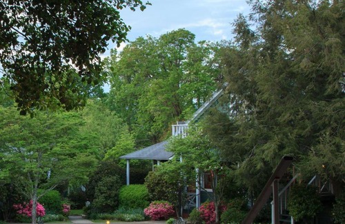 Lynn Hotel | 1906 Pine Crest Inn