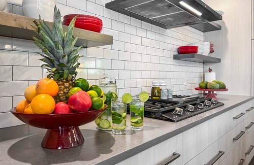 North Hyde Park House | 1906 Tampa - Modern City Oasis w/Industrial Vibe