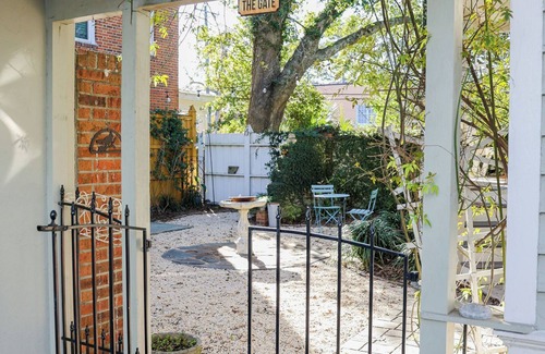 Wilmington House | 1916 Coastal Grandmother & modern ADU with firepit