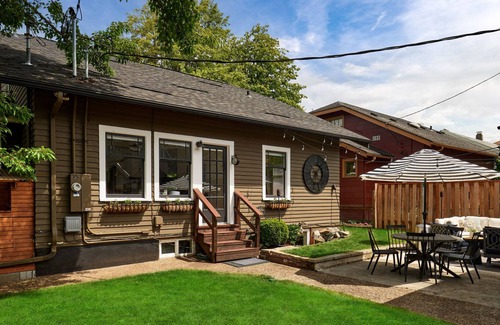Piedmont House | 1923 Bungalow with Modern Charm