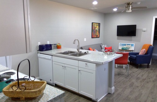 Tulsa Cottage | 1938 Beautifully Renovated Cozy Midtown Charmer Close to Fairgrounds/Rt 66