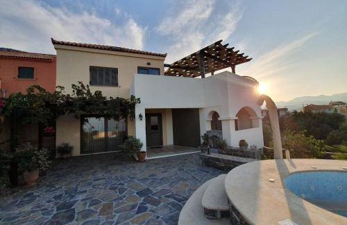 Istron Villa | 195 m² Villa ∙ 3 bedrooms ∙ 6 guests