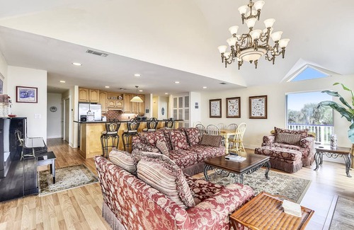 Hershey Beach House | 199 m² House ∙ 4 bedrooms ∙ 12 guests
