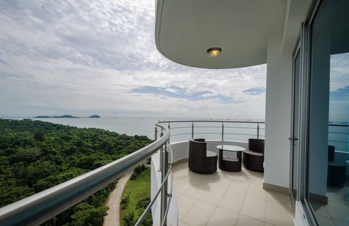 Playa Bonita Village Apartment | 19L Breathtaking Oceanview Playa Bonita Resort