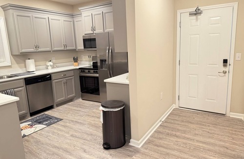 Huntsville Apartment | 1A luxury brand new apartment in hsv near aquatic center, hospitals and mall.