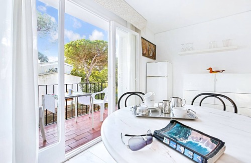 Palafrugell Apartment | 1ANC 10 - Basic 1 bedroom apartment located very close to the beach of Llafranc