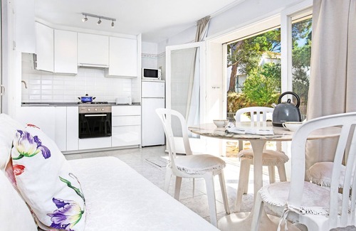 Palafrugell Apartment | 1ANC 13B - Basic 1 bedroom apartment located very close to the beach of Llafranc