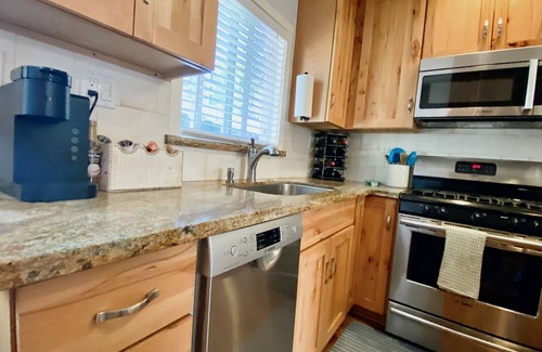 Kings Beach House | 1BD/1BA home 5 min walk to beach, bars and food.
